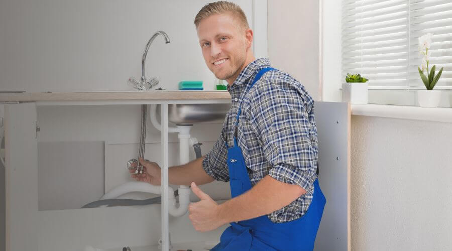 Expert burst pipe repair services in Essexville, MI